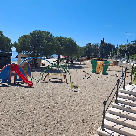 Apartament Tivoli *